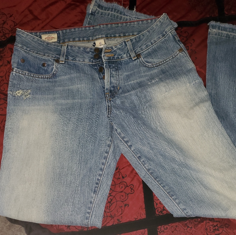 Abercrombie and Fitch Vintage Distressed size 6